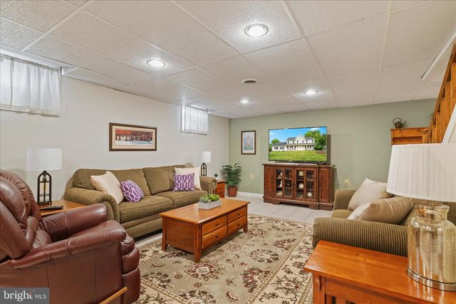 418 KERN ST, Woodstock, VA 22664