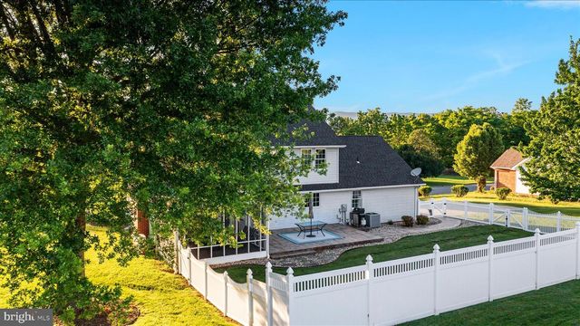 418 KERN ST, Woodstock, VA 22664