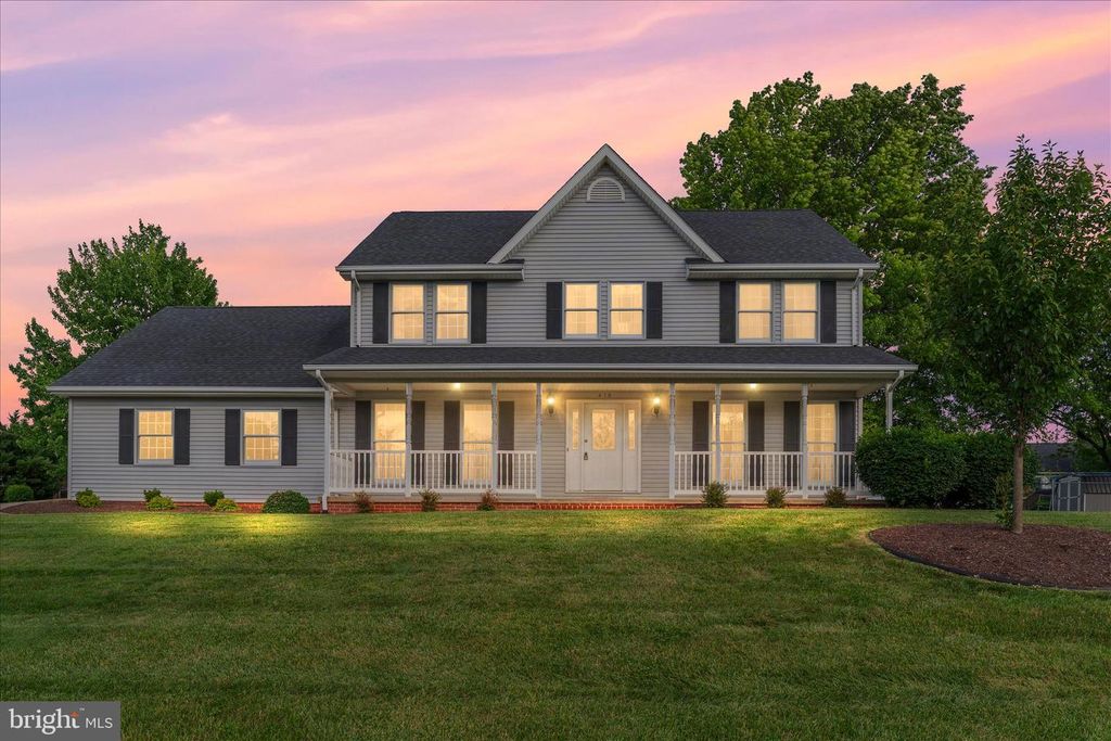 418 KERN ST, Woodstock, VA 22664