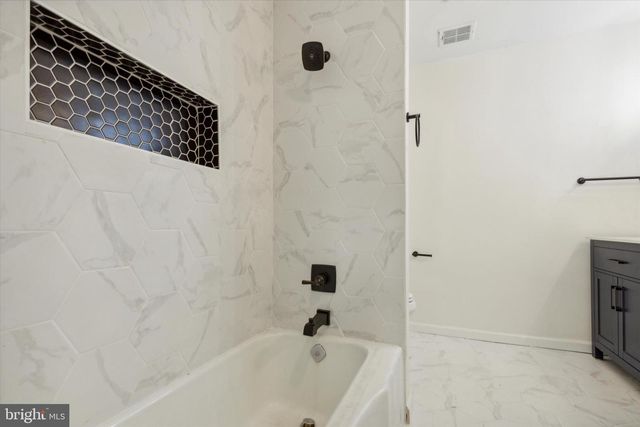 346 N WARREN AVE, Malvern, PA 19355