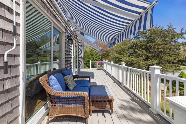 7 Blackhall Court, Marion, MA 02738
