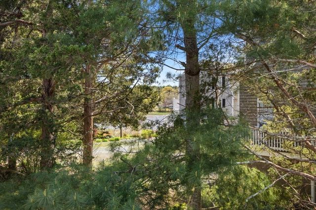 7 Blackhall Court, Marion, MA 02738