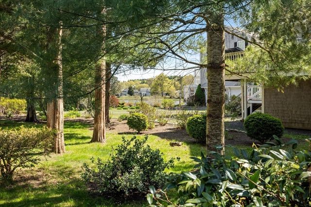 7 Blackhall Court, Marion, MA 02738