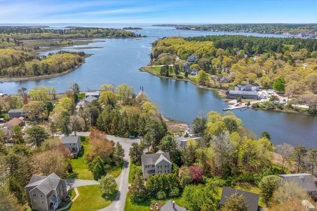 7 Blackhall Court, Marion, MA 02738