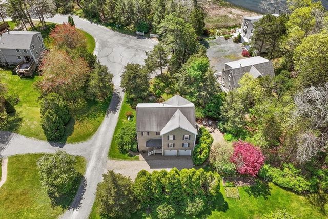 7 Blackhall Court, Marion, MA 02738
