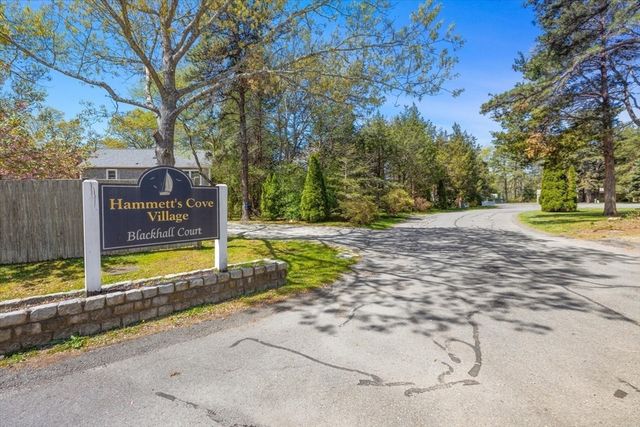 7 Blackhall Court, Marion, MA 02738