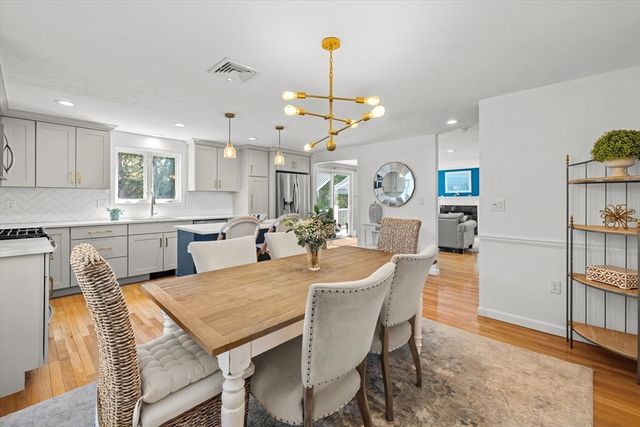 7 Blackhall Court, Marion, MA 02738