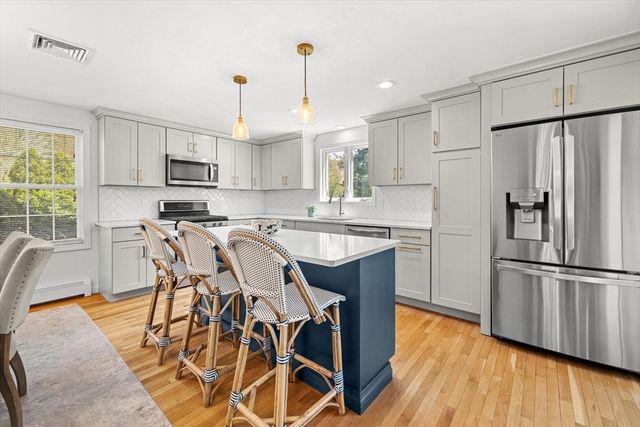 7 Blackhall Court, Marion, MA 02738