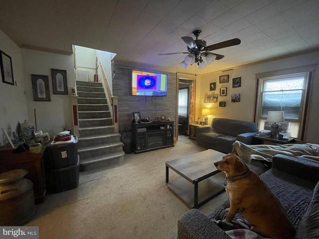 425 W JACKSON ST, York, PA 17401