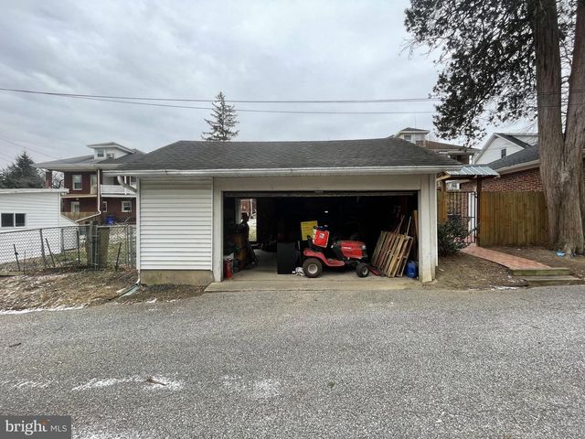 425 W JACKSON ST, York, PA 17401