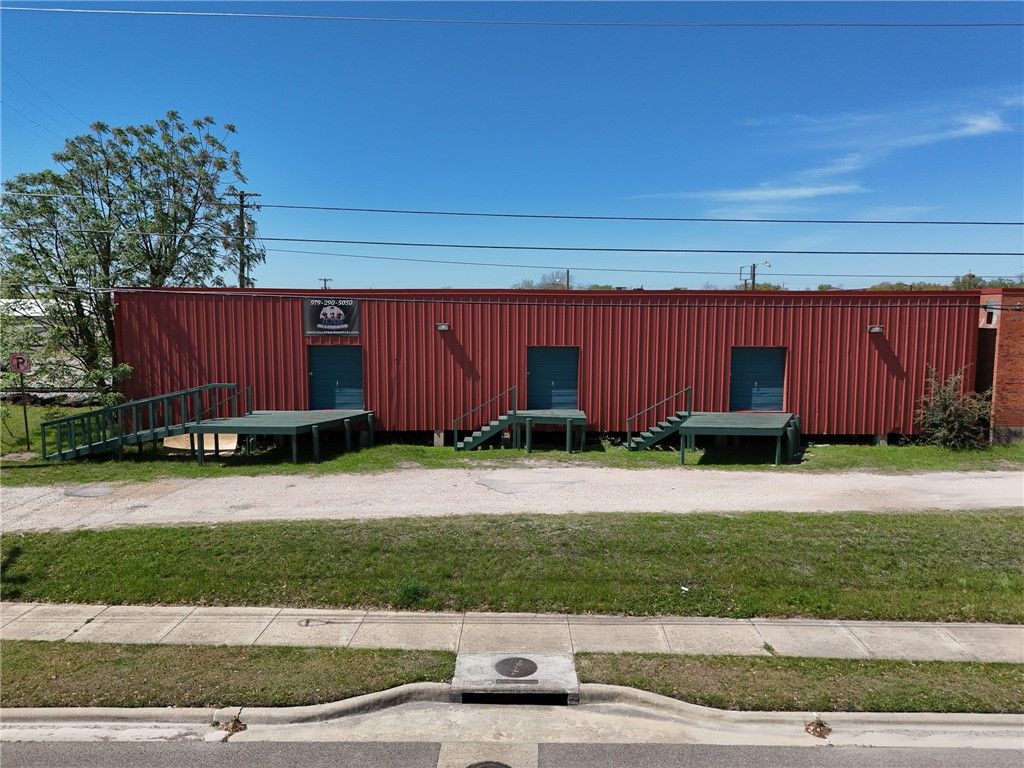 502 South Tabor Avenue, Bryan, TX 77803 — exterior