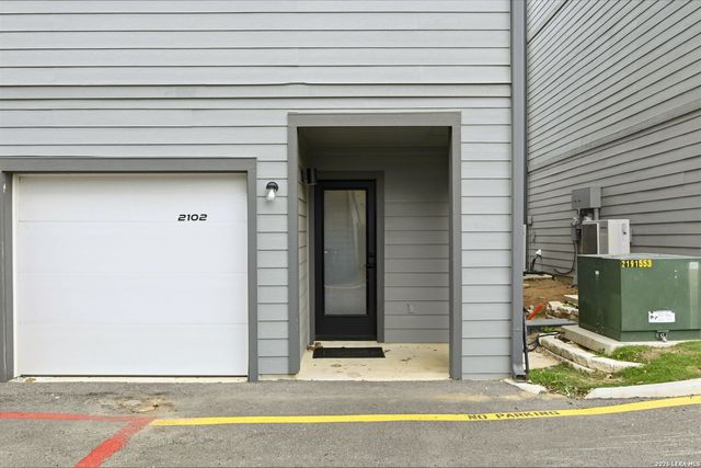 411 Ira Ave Unit 2102, San Antonio, TX 78209