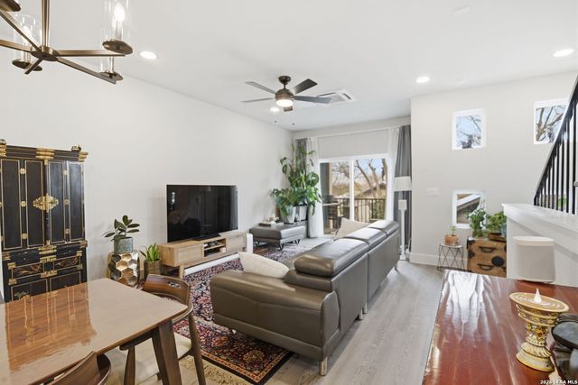 411 Ira Ave Unit 2102, San Antonio, TX 78209