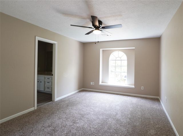 19023 Owen Oak Drive, Humble, TX 77346