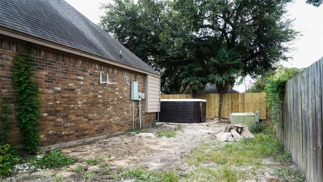 19023 Owen Oak Drive, Humble, TX 77346