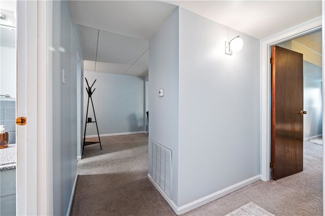 605 Calais Dr 101, Mccandless, PA 15237