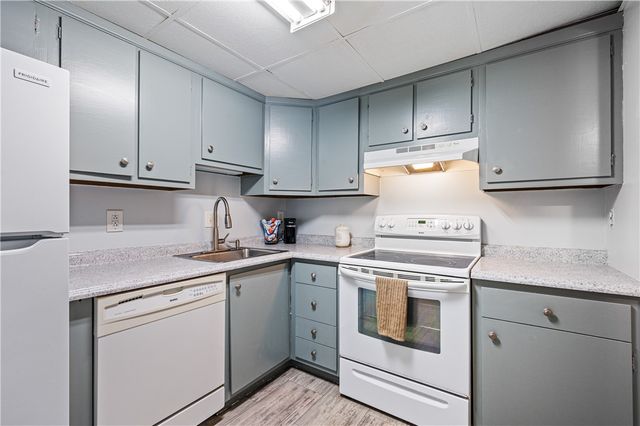 605 Calais Dr 101, Mccandless, PA 15237