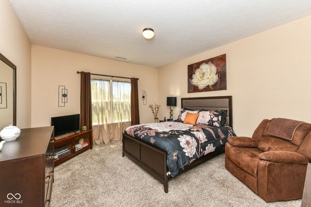 10917 Hunter Lake Lane, Indianapolis, IN 46239