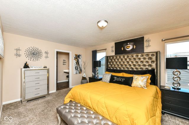 10917 Hunter Lake Lane, Indianapolis, IN 46239