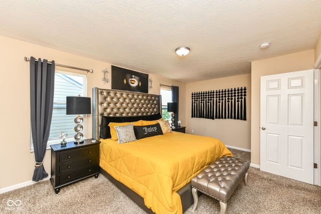 10917 Hunter Lake Lane, Indianapolis, IN 46239