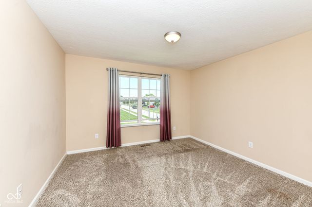 10917 Hunter Lake Lane, Indianapolis, IN 46239