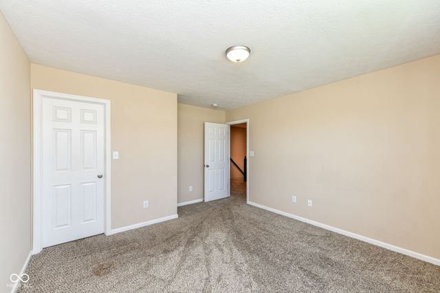 10917 Hunter Lake Lane, Indianapolis, IN 46239