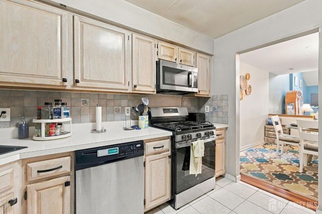 606 Jesse Way, Piscataway, NJ 08854