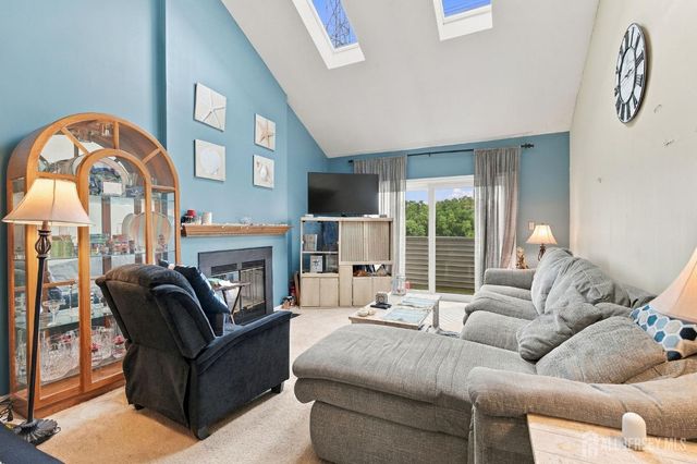 606 Jesse Way, Piscataway, NJ 08854