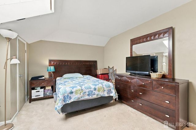 606 Jesse Way, Piscataway, NJ 08854