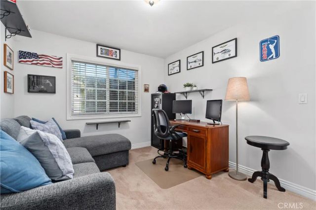 4589 Hazelnut Avenue, Seal Beach, CA 90740
