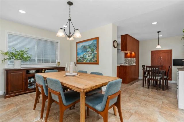 4589 Hazelnut Avenue, Seal Beach, CA 90740