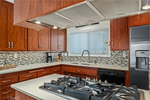 4589 Hazelnut Avenue, Seal Beach, CA 90740