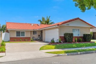 4589 Hazelnut Avenue, Seal Beach, CA 90740