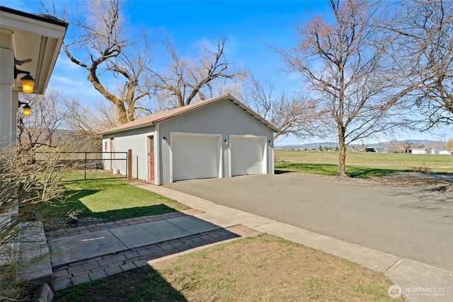 5950 S Thorp Highway, Ellensburg, WA 98926