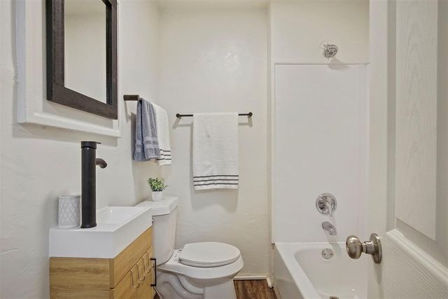 611 N Broad Street, Guthrie, OK 73044