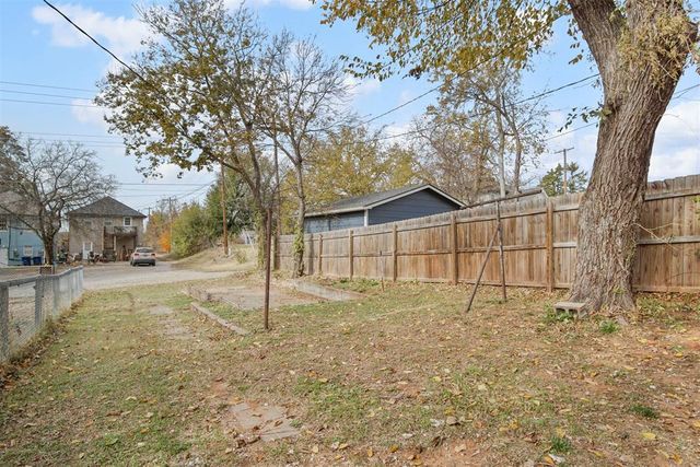 611 N Broad Street, Guthrie, OK 73044