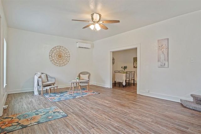 611 N Broad Street, Guthrie, OK 73044