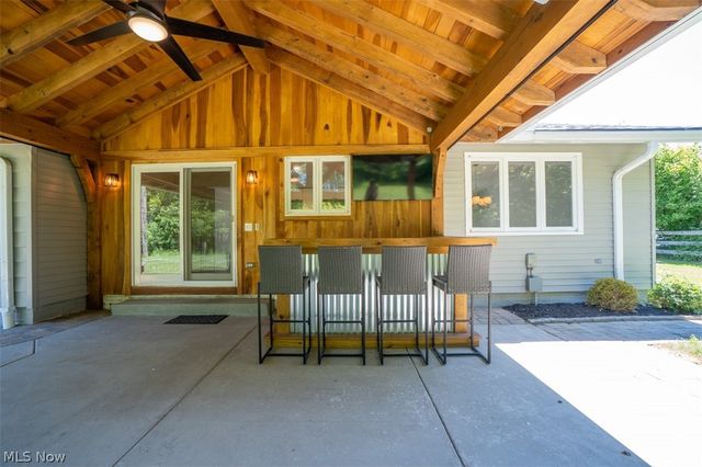 6815 Hickory Hill Drive, Mayfield Village, OH 44143