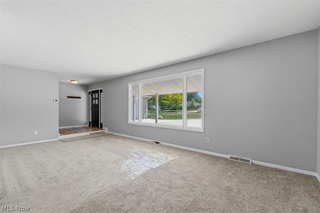 6815 Hickory Hill Drive, Mayfield Village, OH 44143