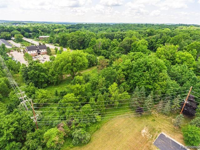 1646 N Milford Road, Milford, MI 48381