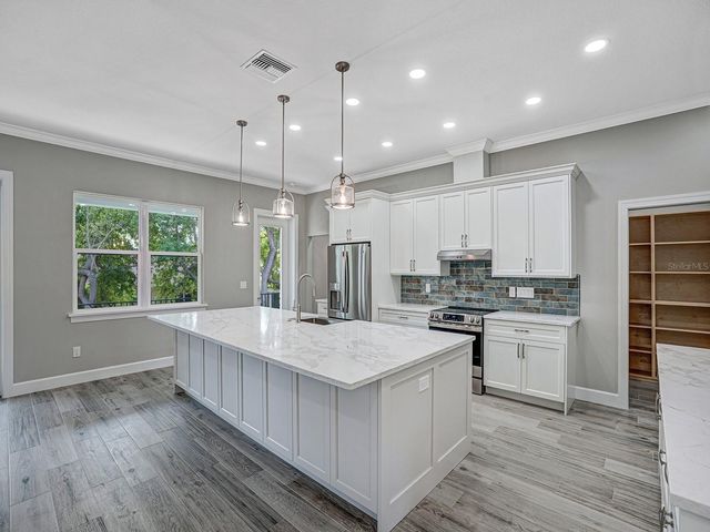 108 IRWIN STREET E, Safety Harbor, FL 34695