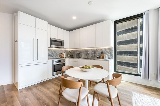 987 Queen Street 502, Honolulu, HI 96814