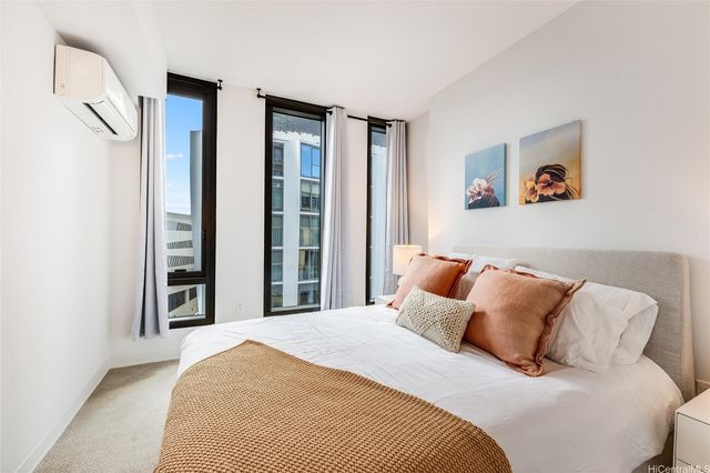 987 Queen Street 502, Honolulu, HI 96814