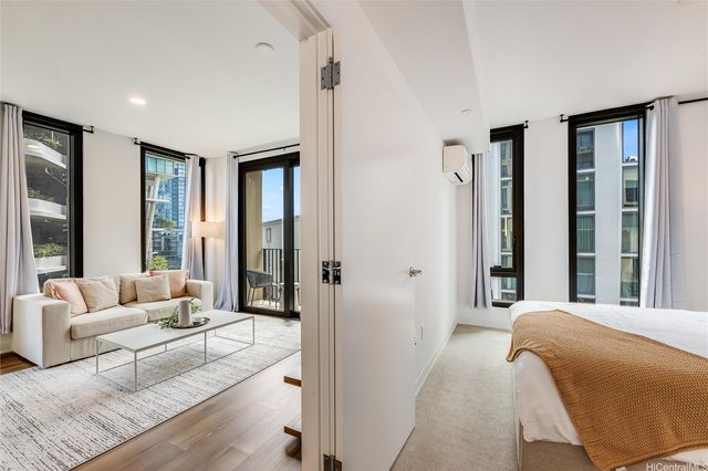 987 Queen Street 502, Honolulu, HI 96814