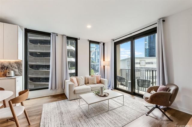 987 Queen Street 502, Honolulu, HI 96814