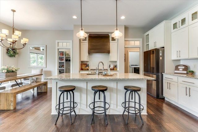 1656 S Logan Pass, Andover, KS 67002