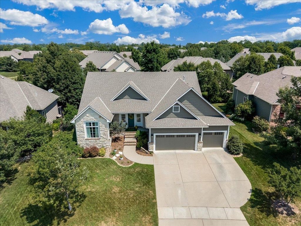 1656 S Logan Pass, Andover, KS 67002
