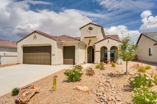 1445 E Golden Rock Way, Green Valley, AZ 85614