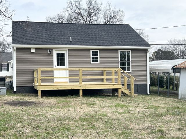 108 Elizabeth St, Shelbyville, TN 37160