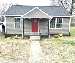 108 Elizabeth St, Shelbyville, TN 37160
